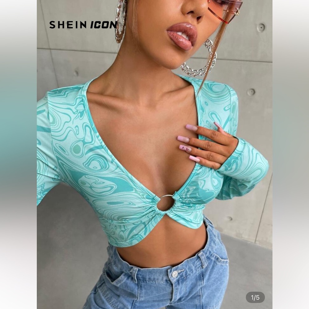 SHEIN Aqua Patterned Crop Top